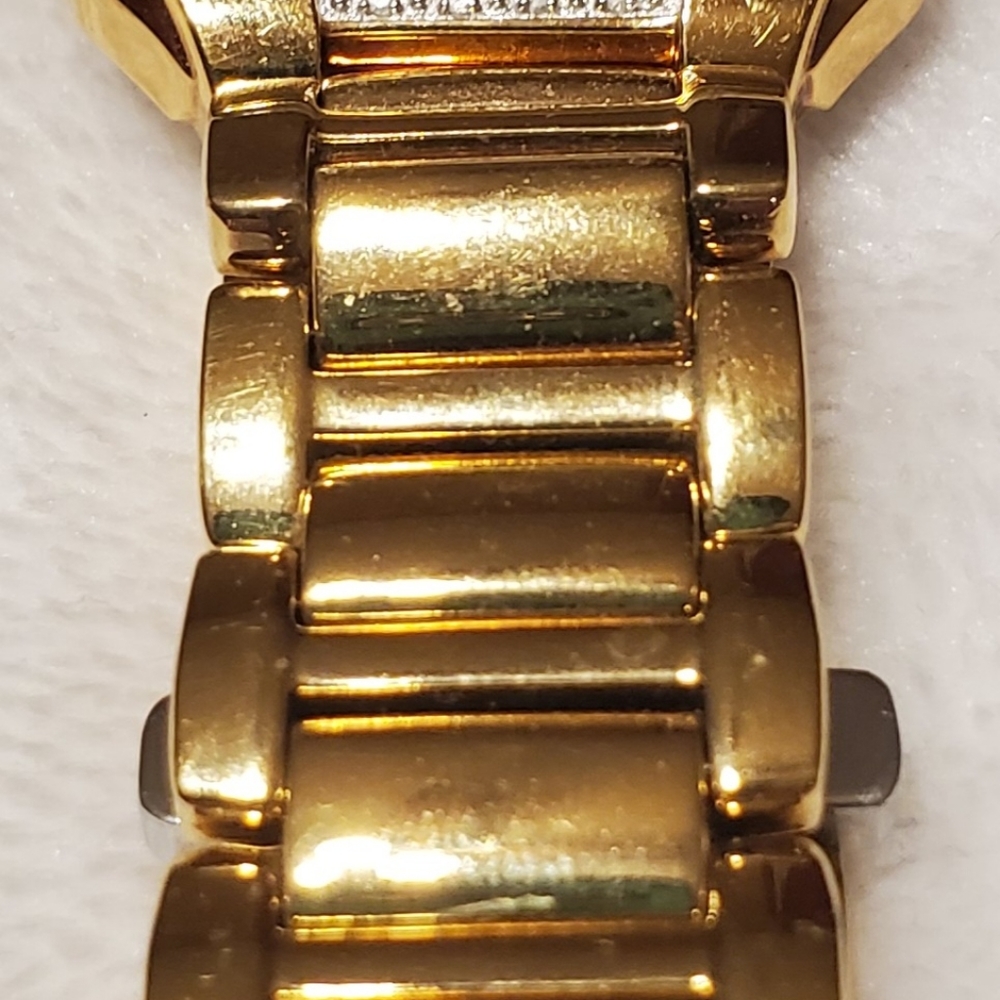 Citizen Eco Drive Gold Tone Watch With White Glitter Face View 3